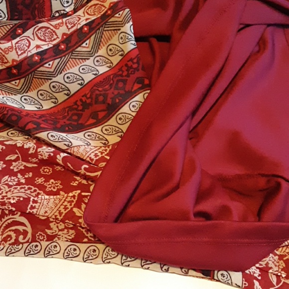 Sexy and classy dress by inTu size large - Picture 6 of 7